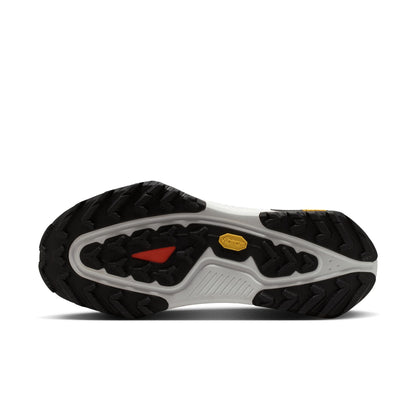 Men’s ACG Zegama Trail (001 - Black/Summit White-Safety Orange)