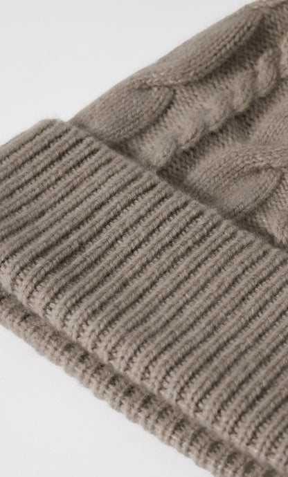 Cable-Knit Cashmere Beanie