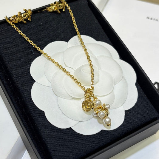 18K  Chanel 26P Grape Pearl Gold Necklace
